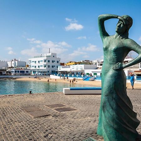Center Holiday Corralejo Exterior photo
